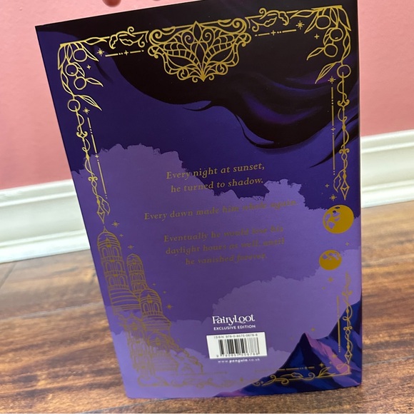 NEW FairyLoot The Half King Melissa Landers SIGNED Stenciled Edges with print - Picture 5 of 10